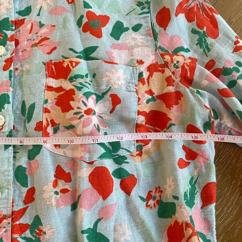 J.Crew Red & Green Floral Button-Up Shirt – Size Sale - Picture 6 of 9